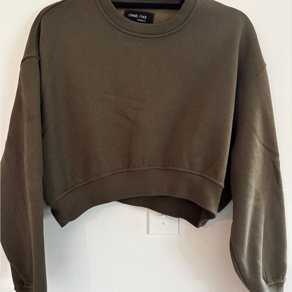 Olive Green Women's Cropped Sweatshirt and matching skirt set. (C’est Moi)